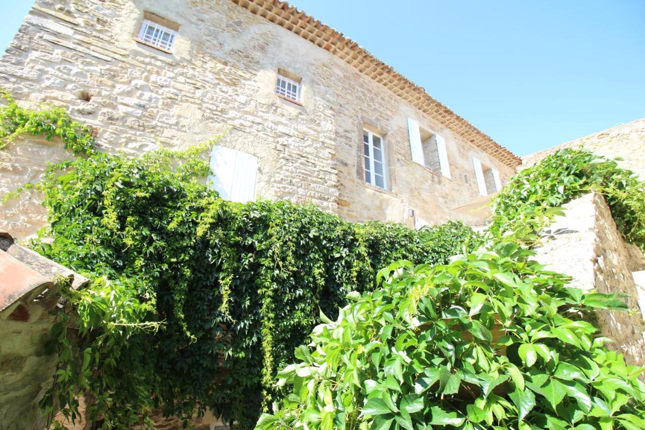 La Maison des Vendangeurs - TABLE D'HÔTES le soir du jeudi au lundi - Jacuzzi - Balnéo SPA - ACCES Piscine pour chambre Grafitti et chambre La Tour Martignargues Esterno foto
